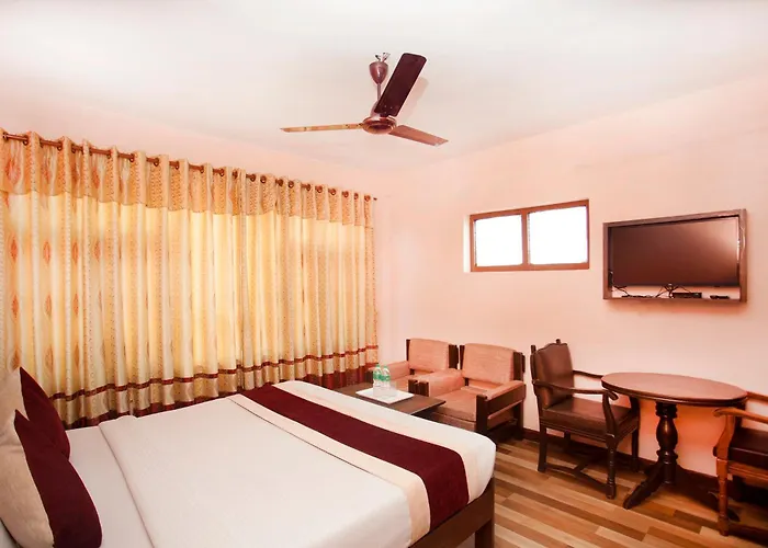 Taj Hotel 3*